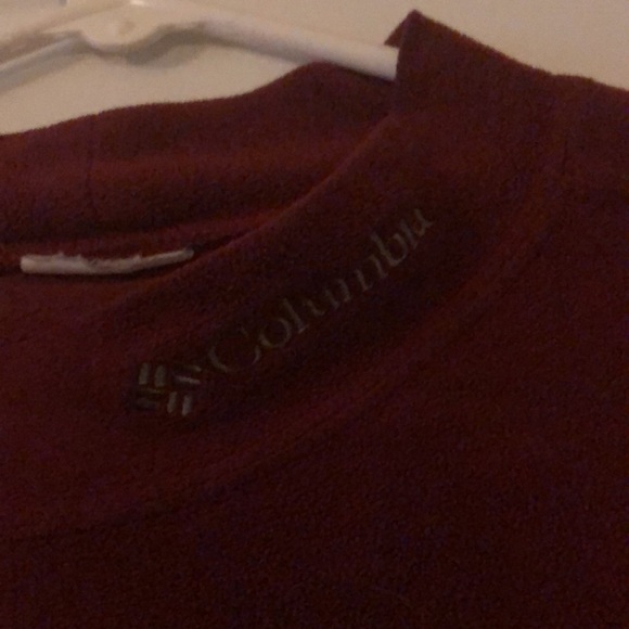 Columbia Mock Neck - Picture 4 of 5